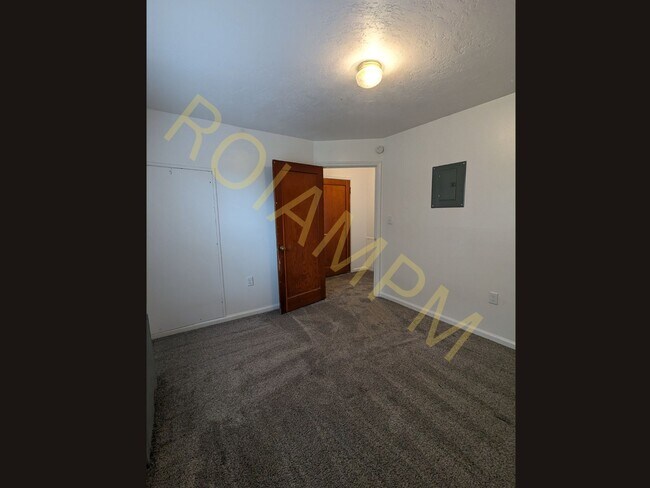 Foto del edificio - 1160 South 4th Avenue