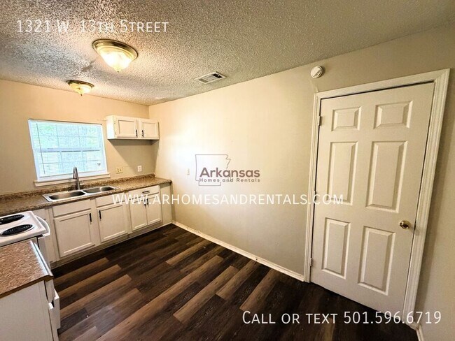 Foto del edificio - 1321 W 13th St