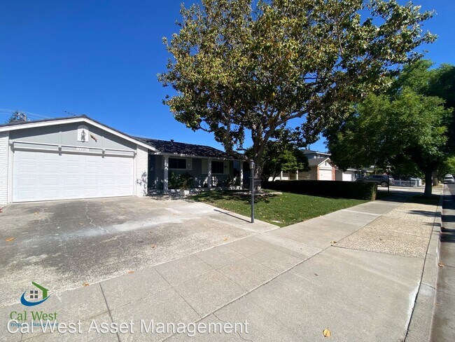 Building Photo - 4 br, 2 bath House - 1131 Monica Lane