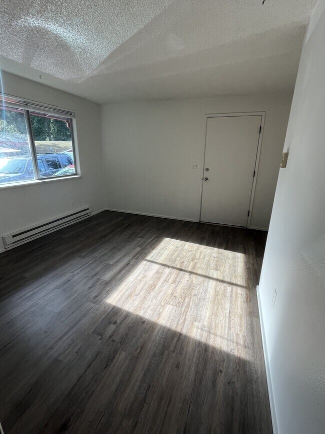 Foto del edificio - 7743 Pacific Ave SE