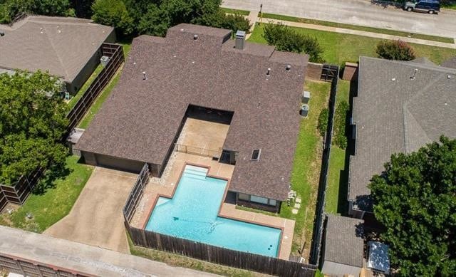 Building Photo - 2013 Stain Glass Dr