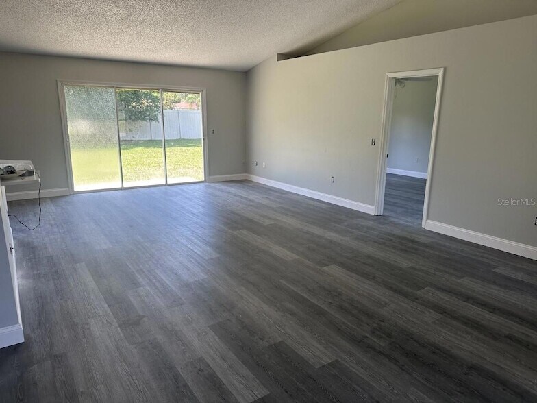 Building Photo - 100 Burroughs Dr