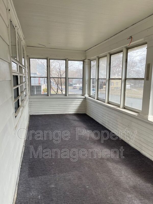 Foto del edificio - 3810 Grand Ave