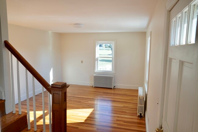 Building Photo - 286 County Rd