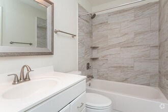 2 BR, 2 BA - 1036 SF - The Warwick - Utilities Included