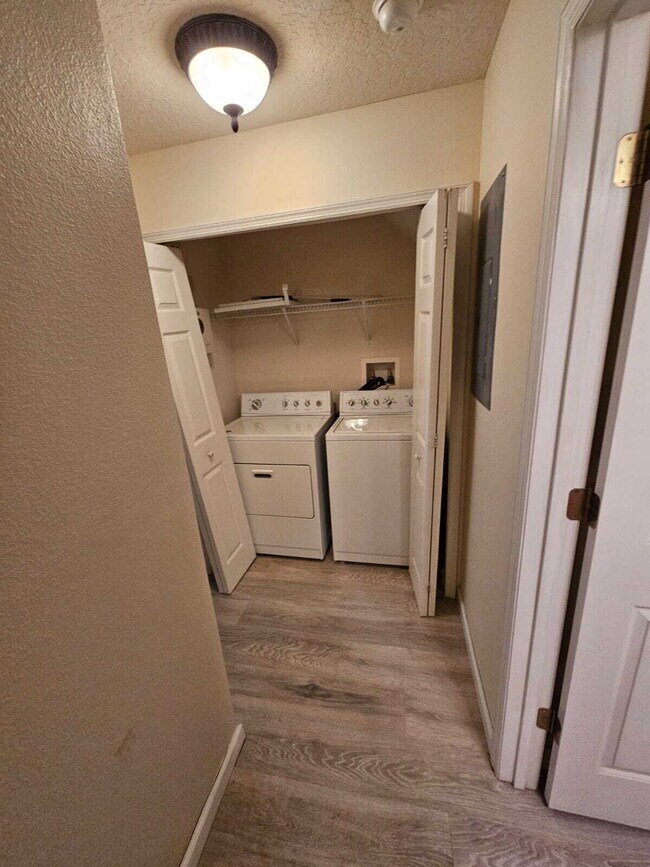 Foto del edificio - Titusville Townhome