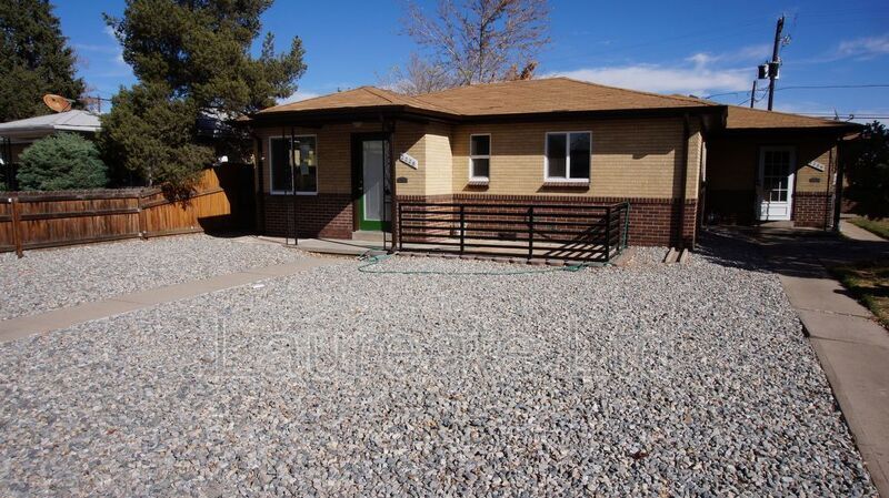 Foto principal - 2228 Ames St