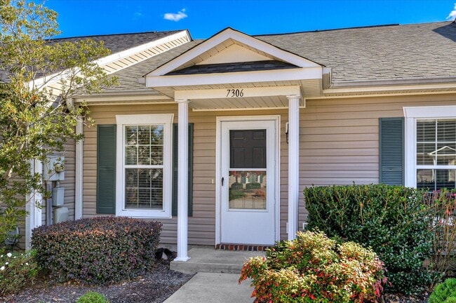 Building Photo - 7306 Dorado Dr