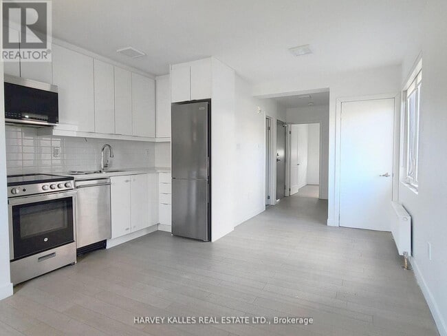 Building Photo - 521 Browns Line