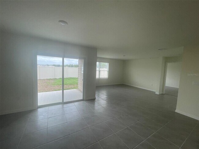 Foto del edificio - 24831 NW 17th Ln