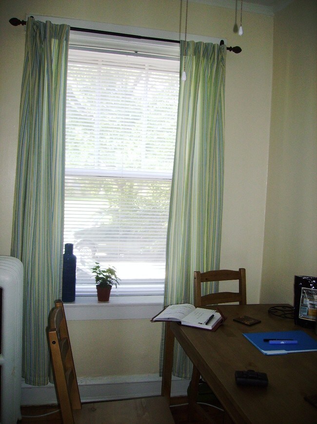 Foto del edificio - 5941 N Greenview Ave