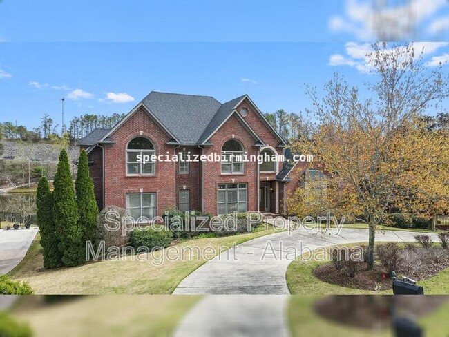Foto del edificio - 5135 Lake Crest Cir
