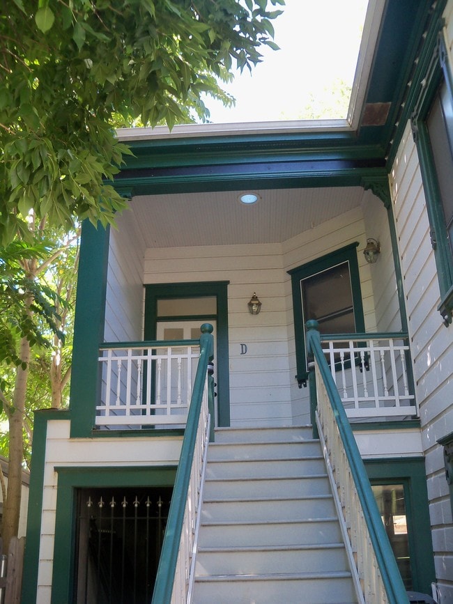 Building Photo - 2623 H St