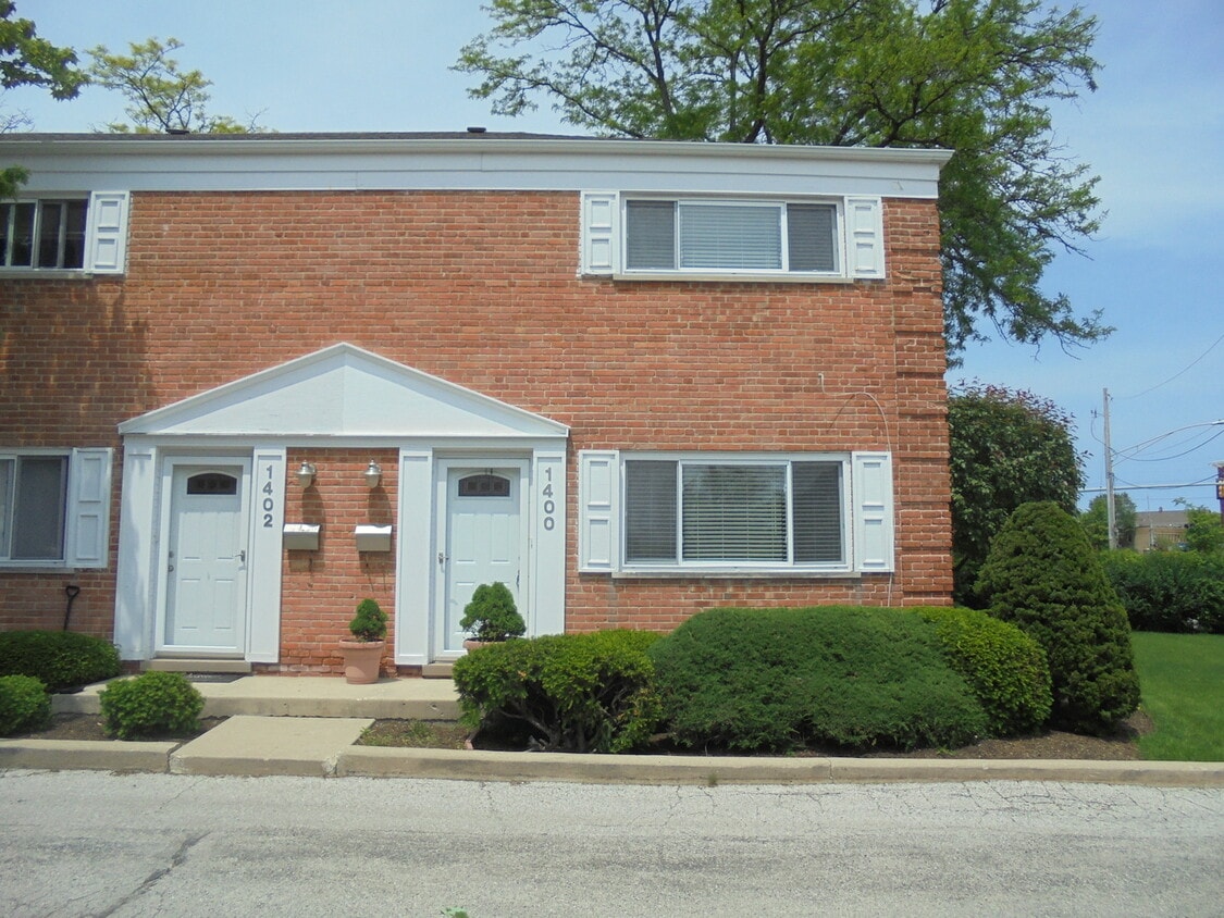 Primary Photo - 1400 Shermer Rd