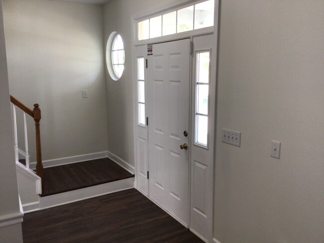 Building Photo - 7108 Conifer Cir