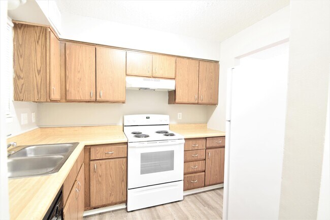 Foto del edificio - 8609 Holmes Rd