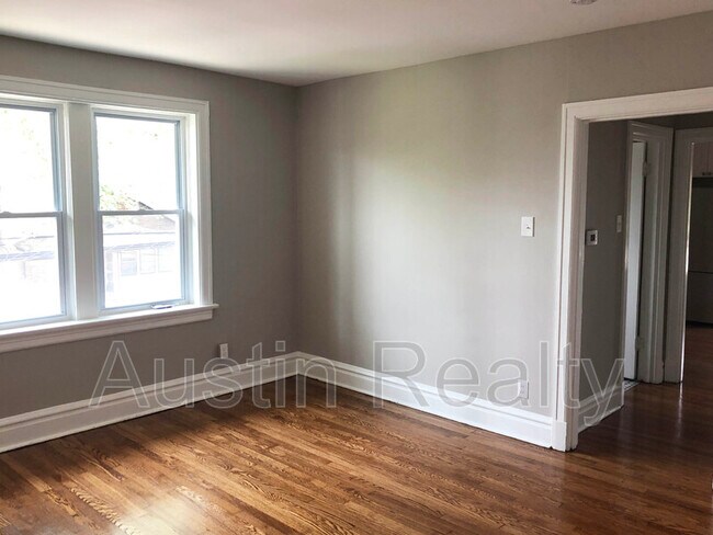 Building Photo - 4021 Dover Pl