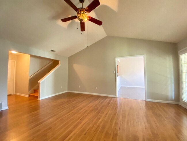 Foto del edificio - 3 bed, 2 bath house with fresh paint, appliances in Southaven