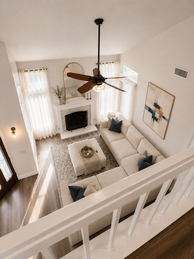 Building Photo - Charming 3-Bedroom, 2.5-Bathroom Home in East Lake Chula Vista!