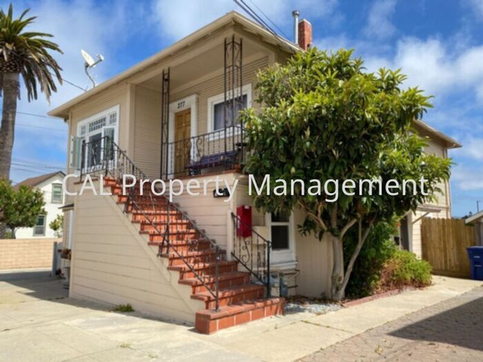 Foto principal - Rare Short Term Rental in Monterey, CA!