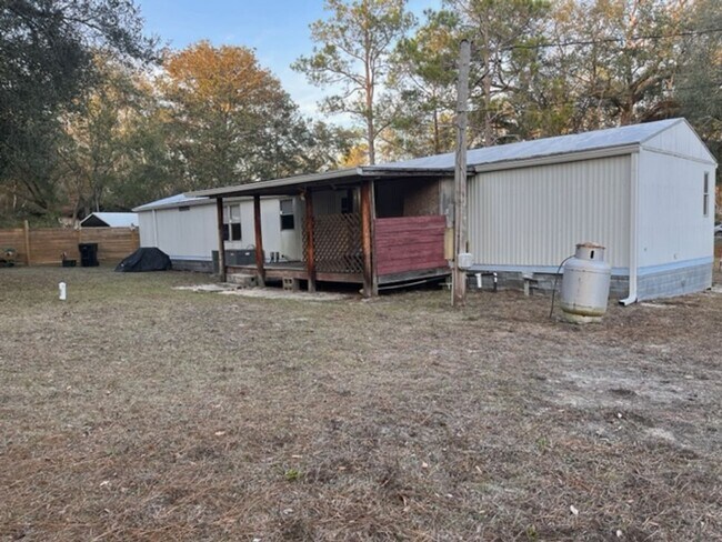 Building Photo - 2 Bedroom 2 Bath Home in Wakulla County