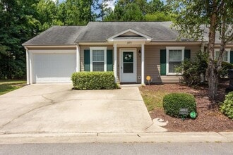 Building Photo - 6053 Sanibel Dr