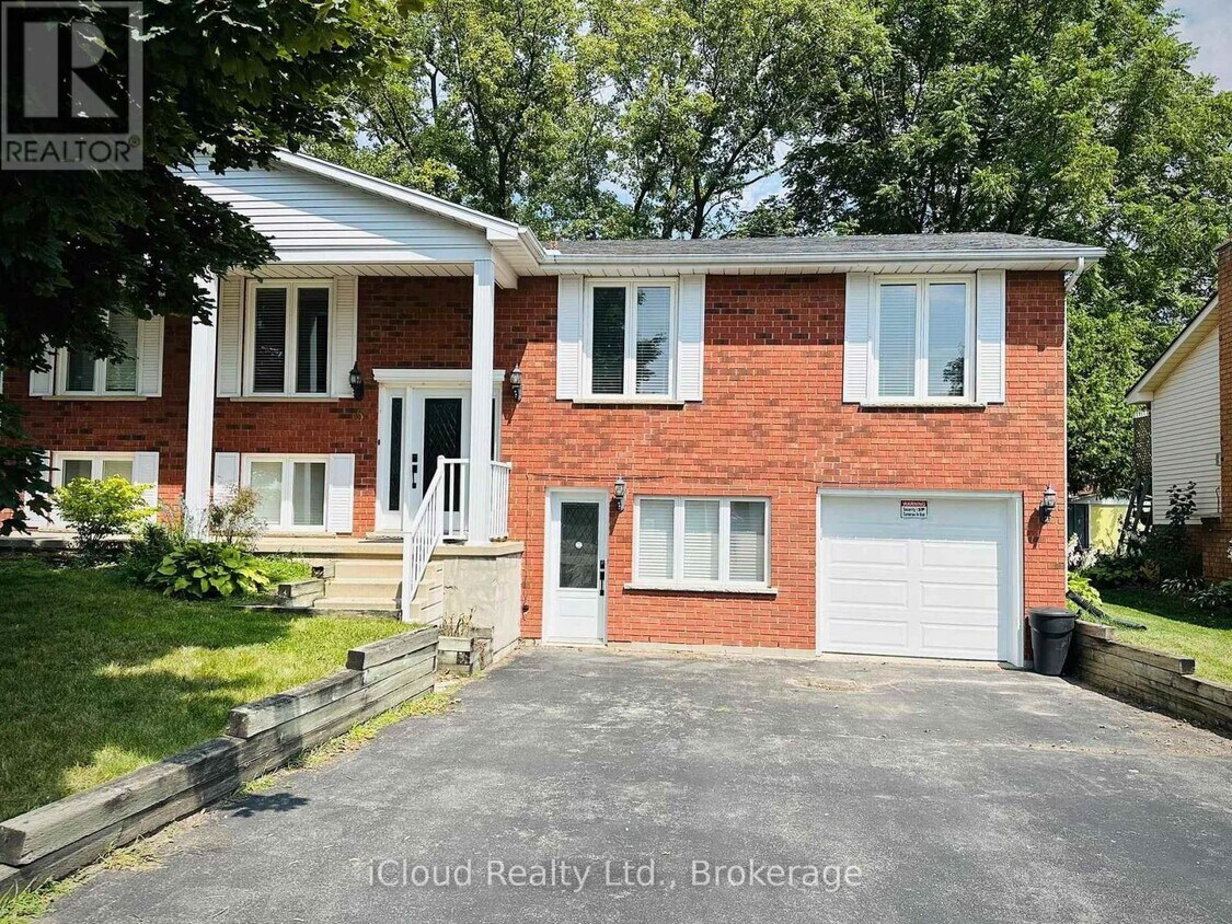 Primary Photo - 5 Ilona Ct