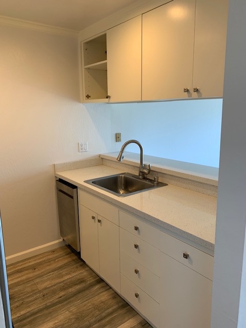 Building Photo - 233 Eden Roc Dr