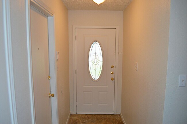 Building Photo - 6312 Cliffside Dr