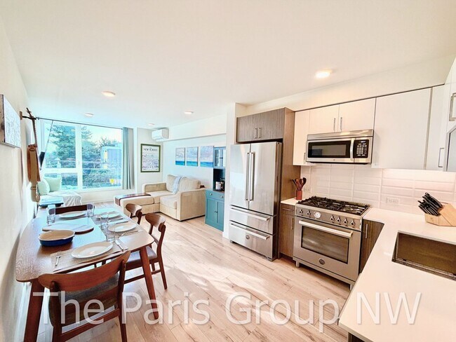 Foto del edificio - Gorgeous 2021 Fremont/Wallingford 3BR Overlooking Downtown, Mt Rainier & SLU, Garage w/EV Chgr, W...