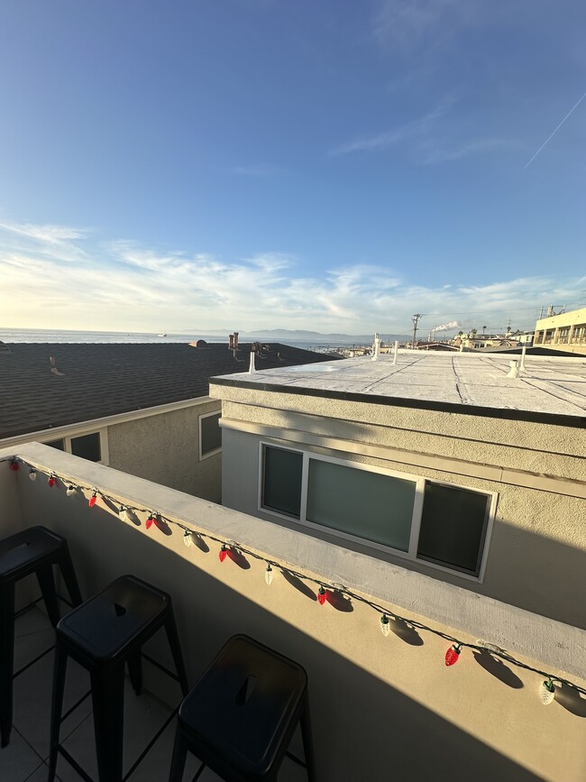 Ocean/Sunset View Balcony Day - 211 36th Pl