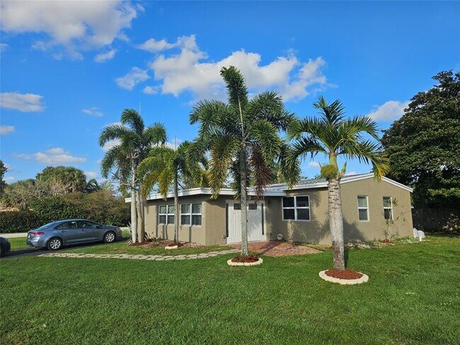 Building Photo - 2586 NW 58th Ave