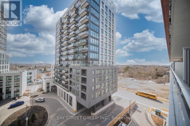 Building Photo - 8888 Yonge St
