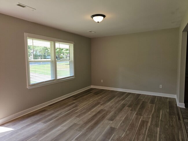 Building Photo - New to Rental Market- Brick Ranch Home wit...