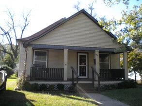 Building Photo - 1810 S Quincy Ave