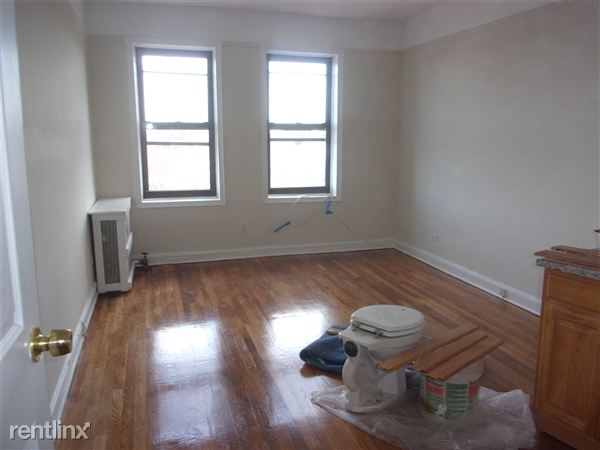 Building Photo - 3044 45th St