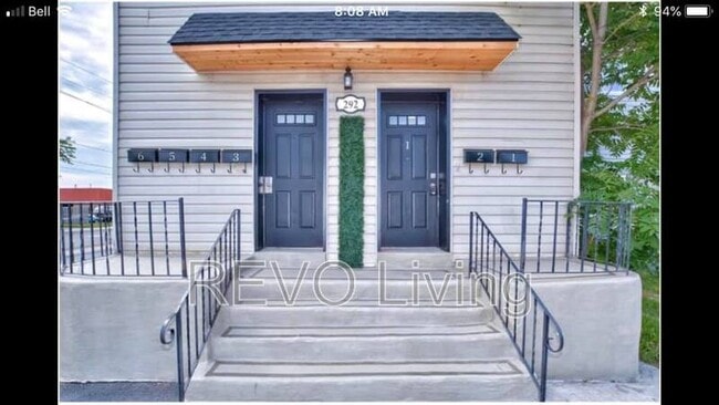 Building Photo - 292 Welland Ave