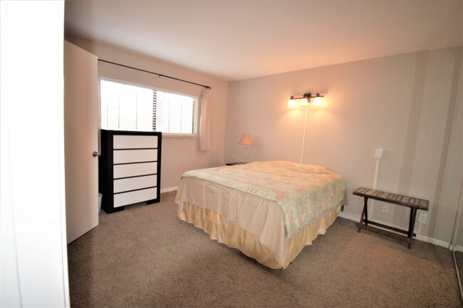 Foto del edificio - Super Cute Fully Furnished Condo in Great ...