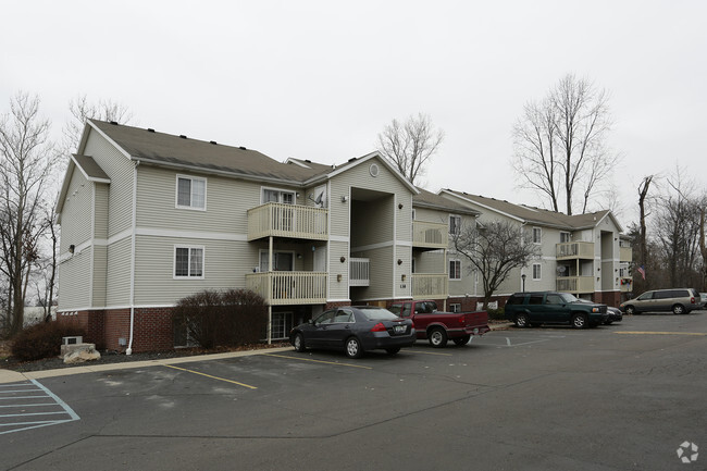 Parkwood Apartments - Parkwood