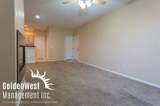 Building Photo - Luxury Resort Style 1Bdm 1Ba Condo in the ...