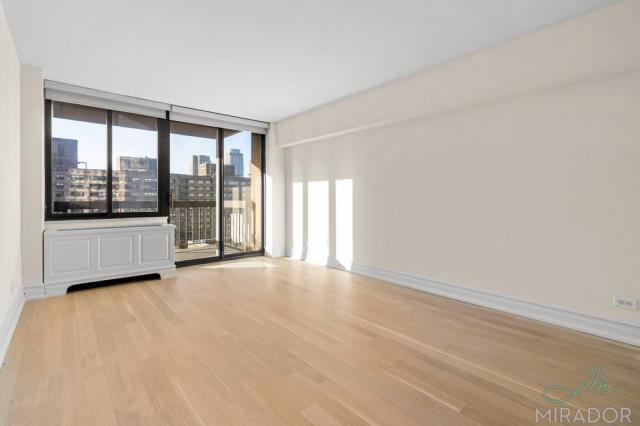 Foto del edificio - 1 bedroom in New York NY 10023