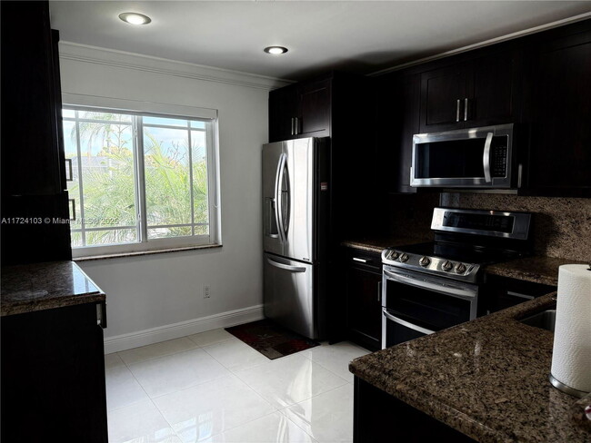 Photo - 15730 SW 152nd Ave House