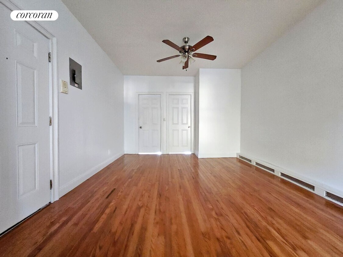Foto principal - 529 Nostrand Ave