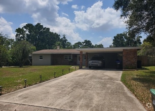 Building Photo - 3010 Needles Dr