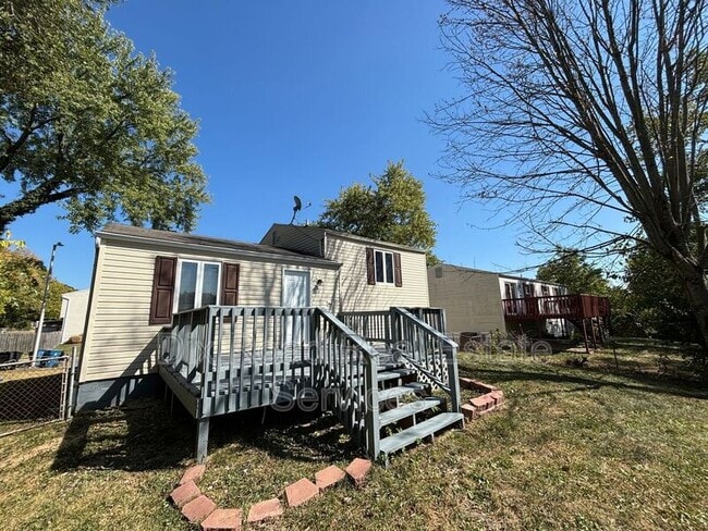 Building Photo - 2351 Wienburg Dr