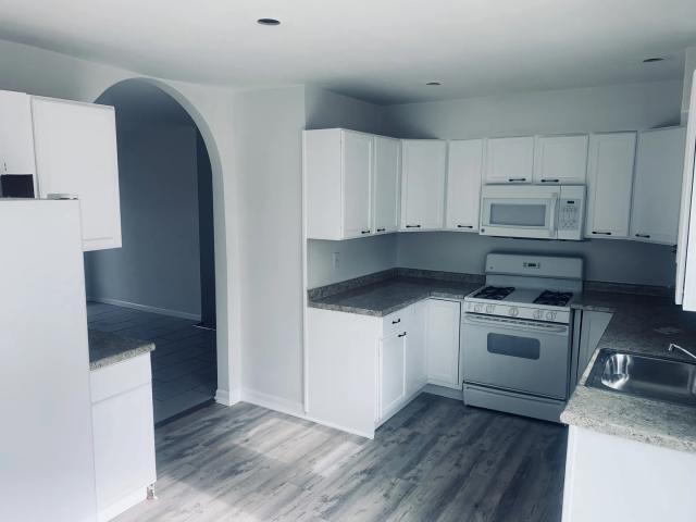 Building Photo - 3 bedroom in Bolingbrook IL 60440