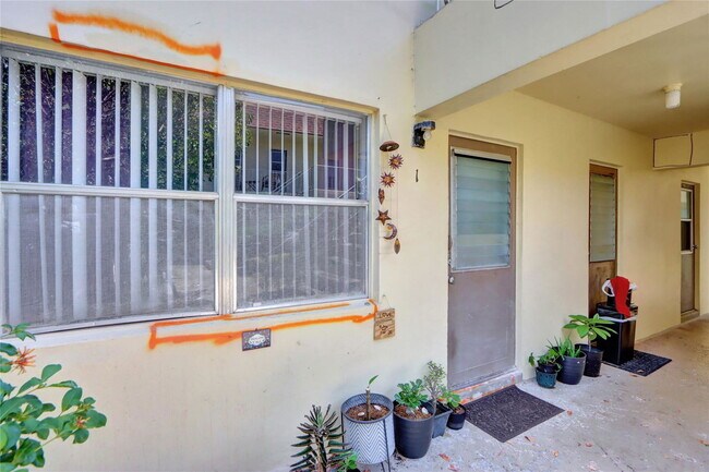Foto del edificio - 260 NW 19th St