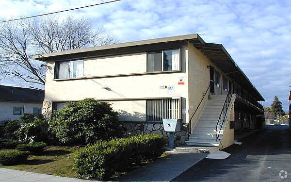 Building Photo - 1185 Bird Ave