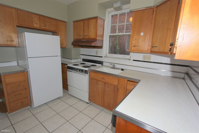 Building Photo - 2 br, 1 bath House - 6608 Ridgeville St