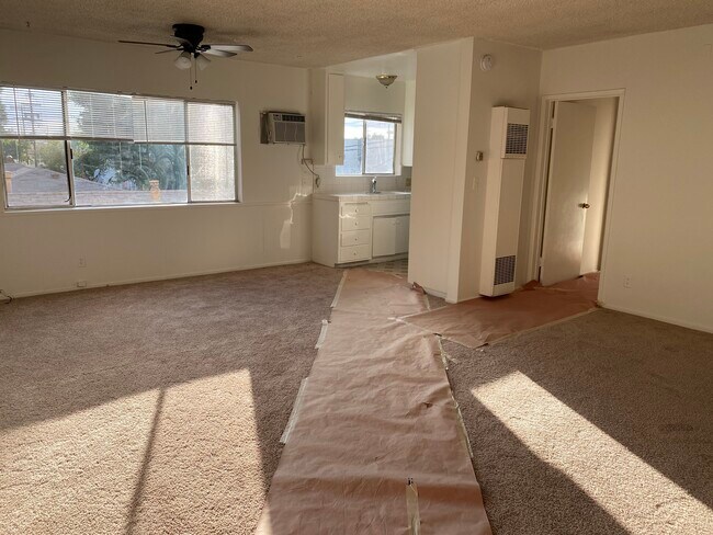 Building Photo - 22515 Del Valle St